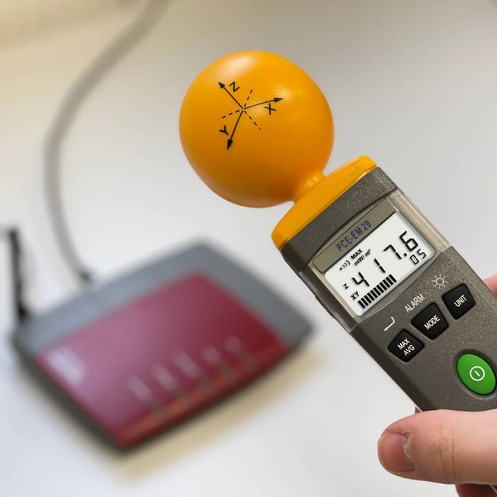 Produktbild PCE Instruments Strahlungsmessgerät