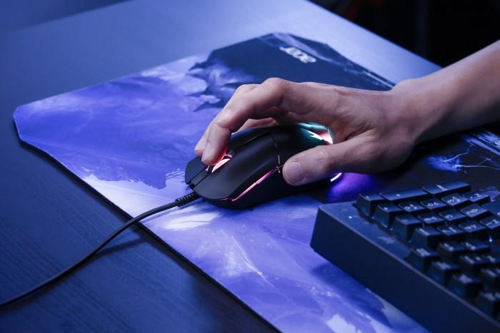 Actual product image Acer Predator Cestus 330 (Cable)