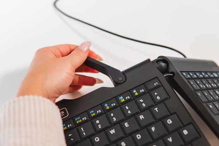 Actual product image Bakker Elkhuizen Travel to Go (DE, Cable)