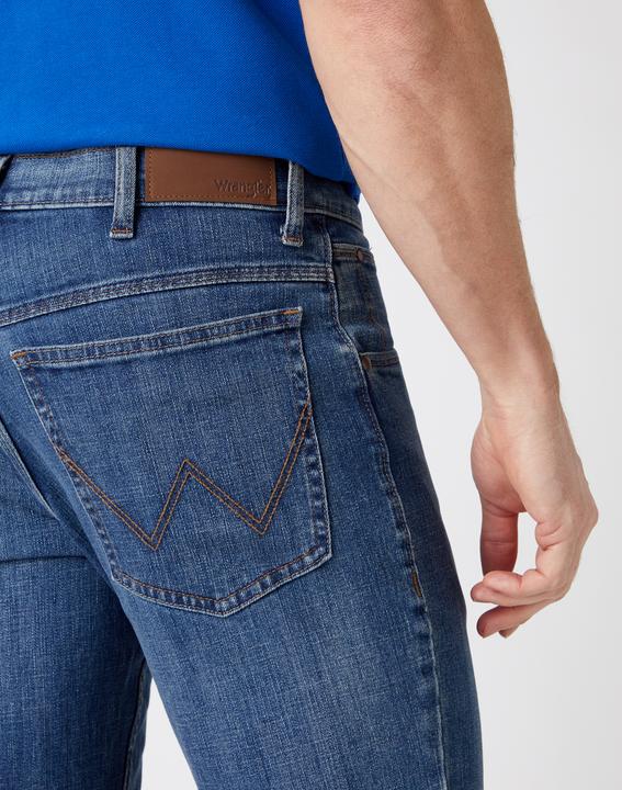 Produktbild Wrangler Jeans Regular Fit Authentic Straight (36)