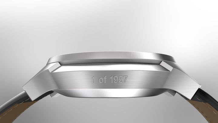Produktbild Mondaine Helvetica Connected Limited Edition 1957 (Analoguhr, Swiss Made, Hybrid Uhr, 44 mm)
