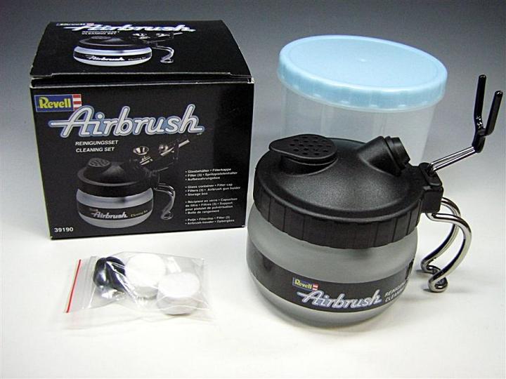 Actual product image Revell cleaning kit