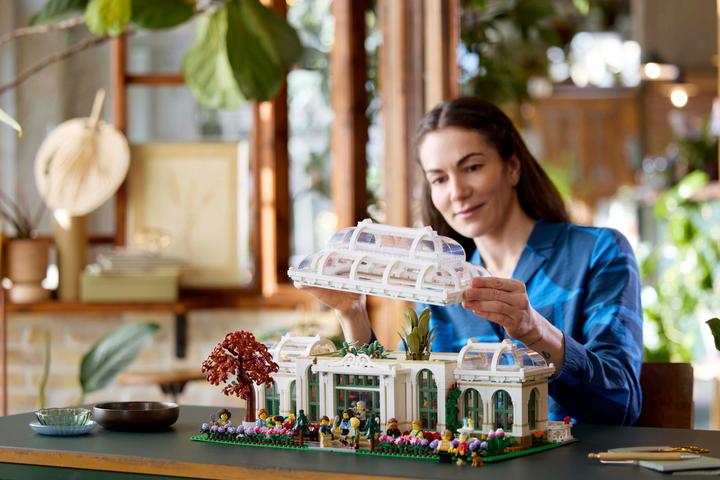 Immagine prodotto LEGO Il giardino botanico (21353, LEGO Ideas, Set LEGO rari)