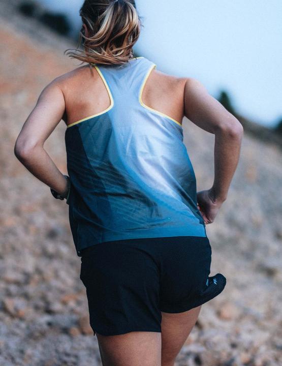 Produktbild Compressport Performance Singlet W (L)