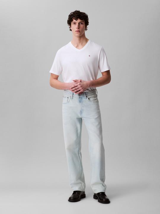 Actual product image Calvin Klein Jeans Ss Smooth Cttn Solid Vneck Tee (M)