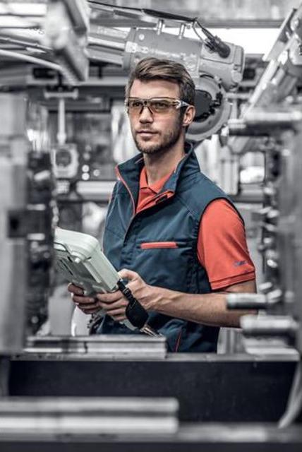 Actual product image Uvex Safety pheos cx2 safety glasses