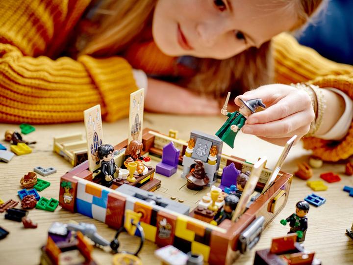 Produktbild LEGO Hogwarts Zauberkoffer (76399, LEGO Harry Potter)