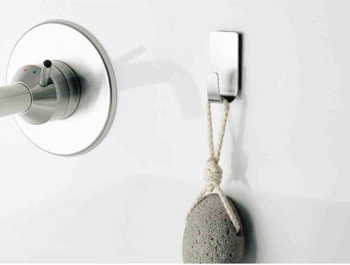 Produktbild tesa Powerstrips Waterproof Haken ZOOM