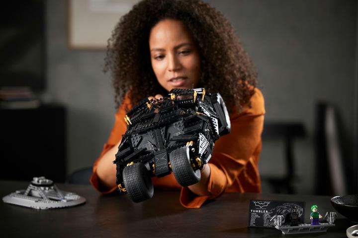 Image du produit LEGO Batmobile Tumbler (76240, LEGO DC, LEGO difficiles à trouver)