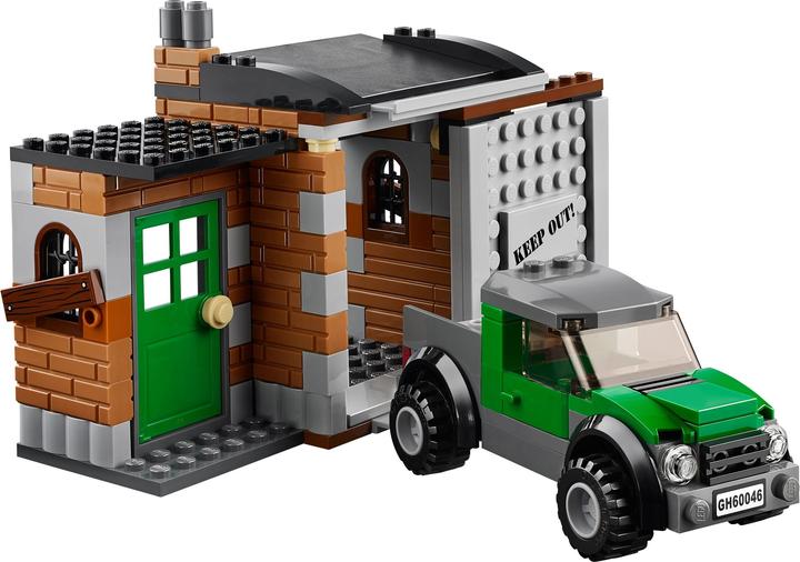 Actual product image LEGO Pursuit with the police helicopter (60046, LEGO City)