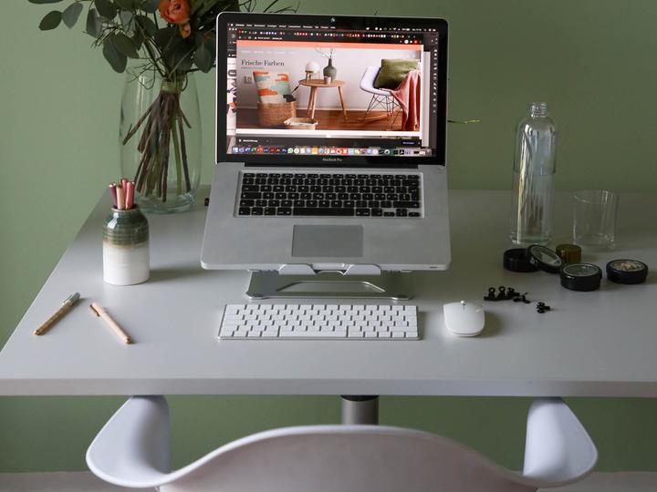 Actual product image Esmée Notebook stand