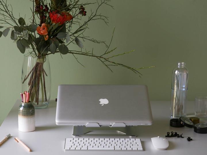 Actual product image Esmée Notebook stand