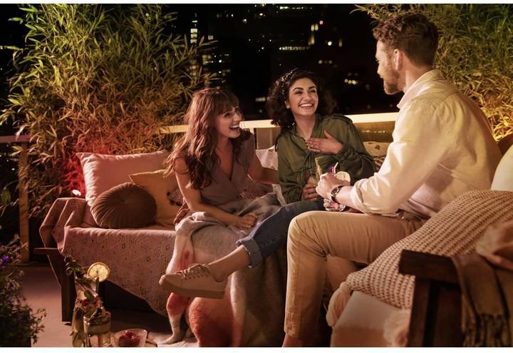 Actual product image Philips Hue Outdoor Light Strip 5m DE Plug (Multicoloured, 500 cm, Outdoor)
