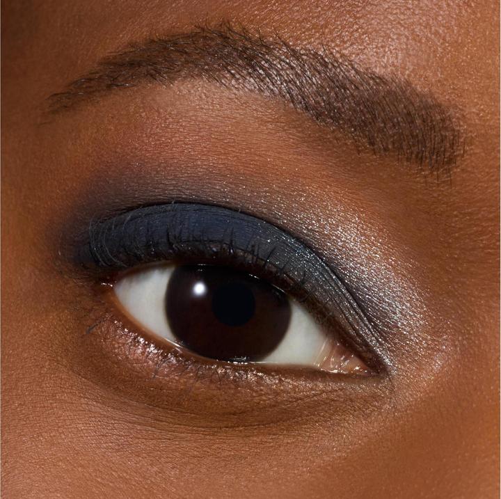 Actual product image essence soft touch duo eyeshadow (03 Icy Girl)