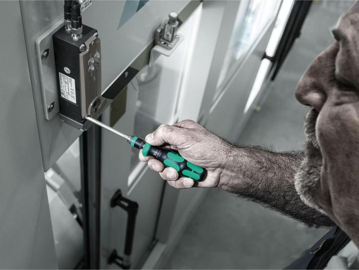 Immagine prodotto Wera Kraftform Kompakt 838 RA-R M Set 1 (Cacciavite a croce PZ, Fessura croce Phillipps (PH), Chiave a brugola, Pin-torx, Porta)