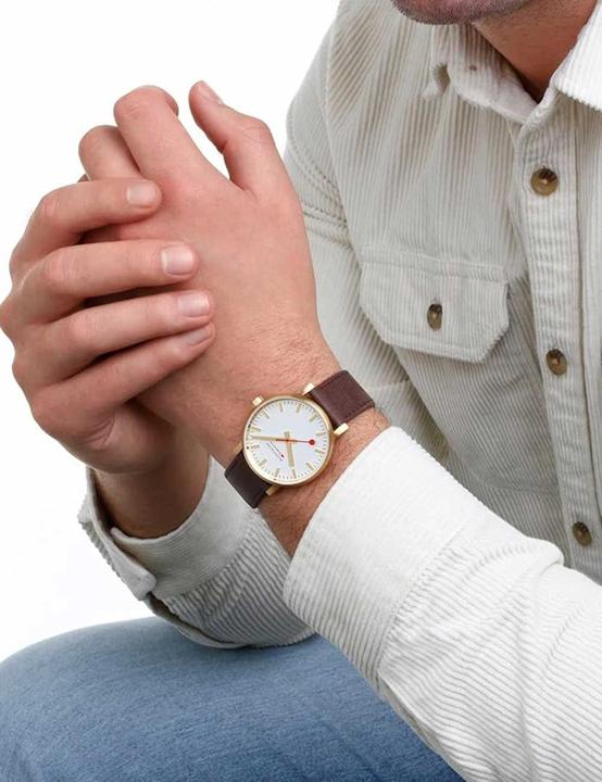 Produktbild Mondaine Evo2 - Ip Gold (Analoguhr, 40 mm)