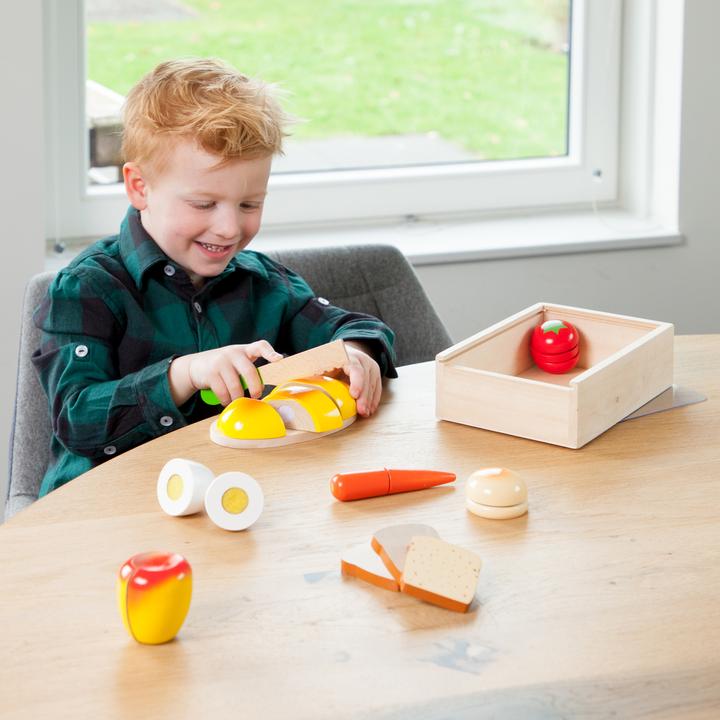 Actual product image New Classic Toys Cutting food