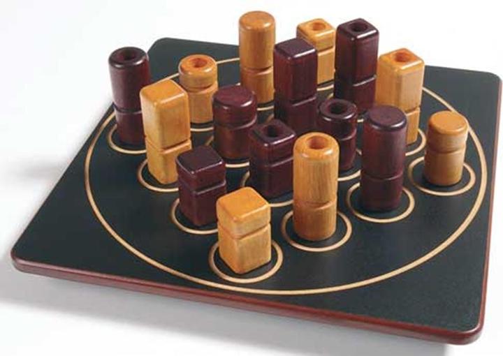 Actual product image Gigamic Quarto Classic (French, English, Italian, German)