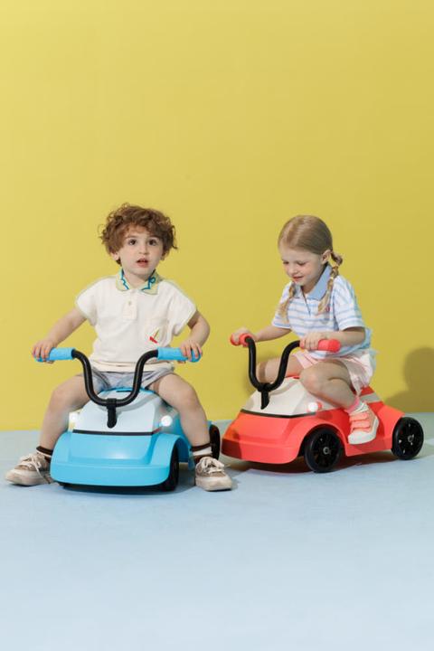Produktbild Micro Rutschfahrzeug Mini Microlino Pink