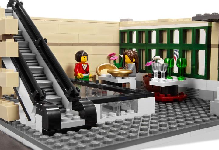 Actual product image LEGO Creator EXPERT Large Department Store (10211, LEGO Creator Expert)