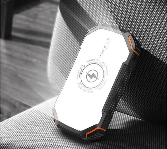 Produktbild Revolt Solar-Powerbank mit 20 Ah (20000 mAh, 15 W, 100000 Wh)
