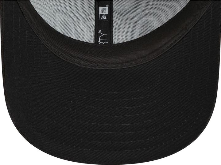 Actual product image New Era 9Forty Strapback Sherpa Cap - Borg Ny Yankees