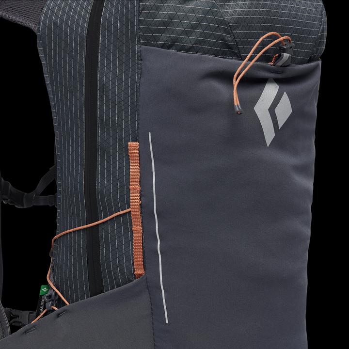Actual product image Black Diamond Pursuit 15 Backpack (15 l)