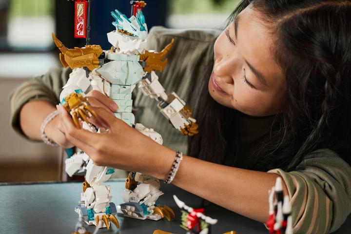 Actual product image LEGO Zane's ice dragon (71786, LEGO Ninjago)