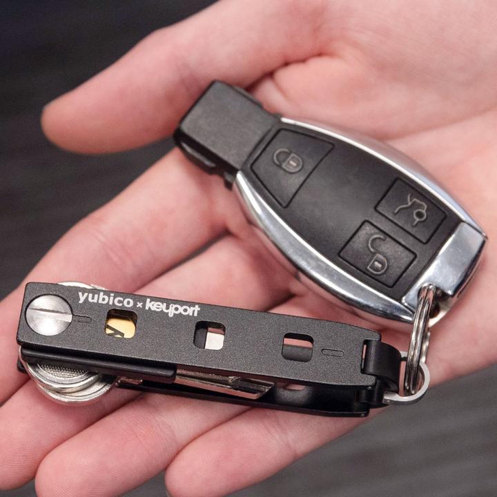 Actual product image Yubico x Keyport Pivot 2.0