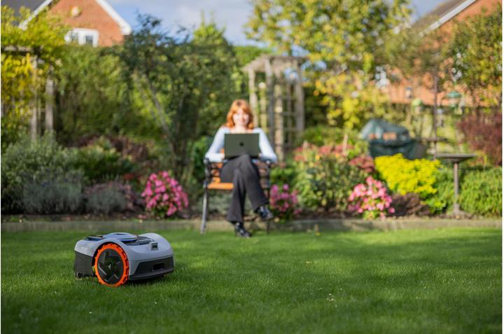 Actual product image Segway-Navimow i105E (500 m², Without boundary wire)