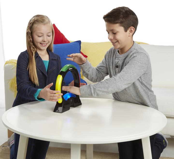 Actual product image Hasbro Gaming Simon Air (German, French, Italian)
