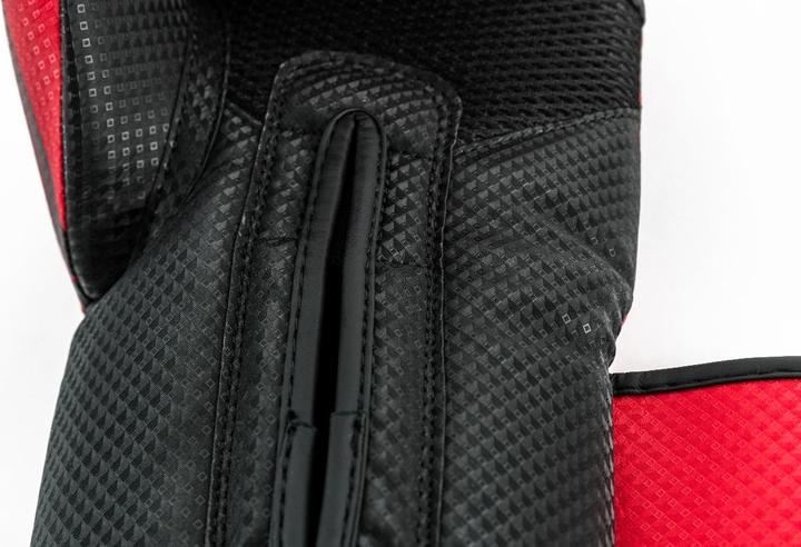 Actual product image UFC PRO Performance Rush Training Gloves (16 OZ)
