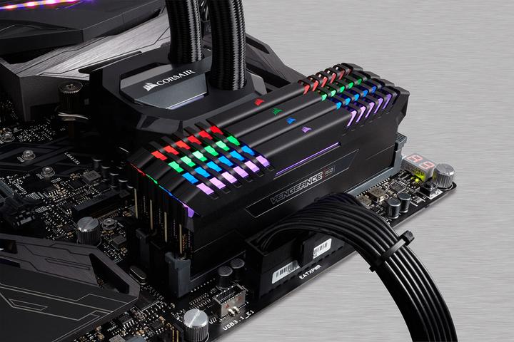 Image du produit Corsair Vengeance RGB (2 x 16GB, 3200 MHz, RAM DDR4, DIMM)