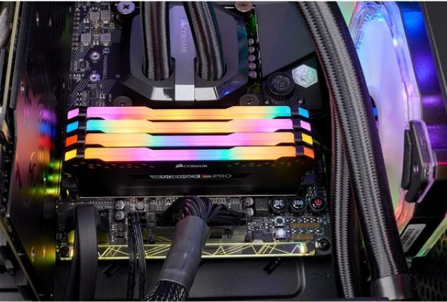 Produktbild Corsair Vengeance RGB Pro (4 x 8GB, 3200 MHz, DDR4-RAM, DIMM)