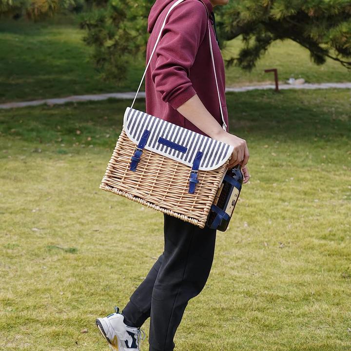 Actual product image HappyPicnic Wicker picnic basket