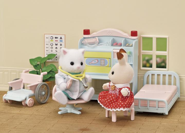 Immagine prodotto Sylvanian Families Set da gioco Country Doctor con figura