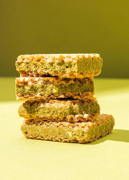 Actual product image KoRo Organic filled wafer slice with pistachio puree and white cocoa product (12 pcs., 264 g)