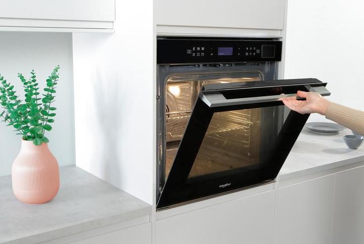 Actual product image Whirlpool W7 OS4 4S1 P BL