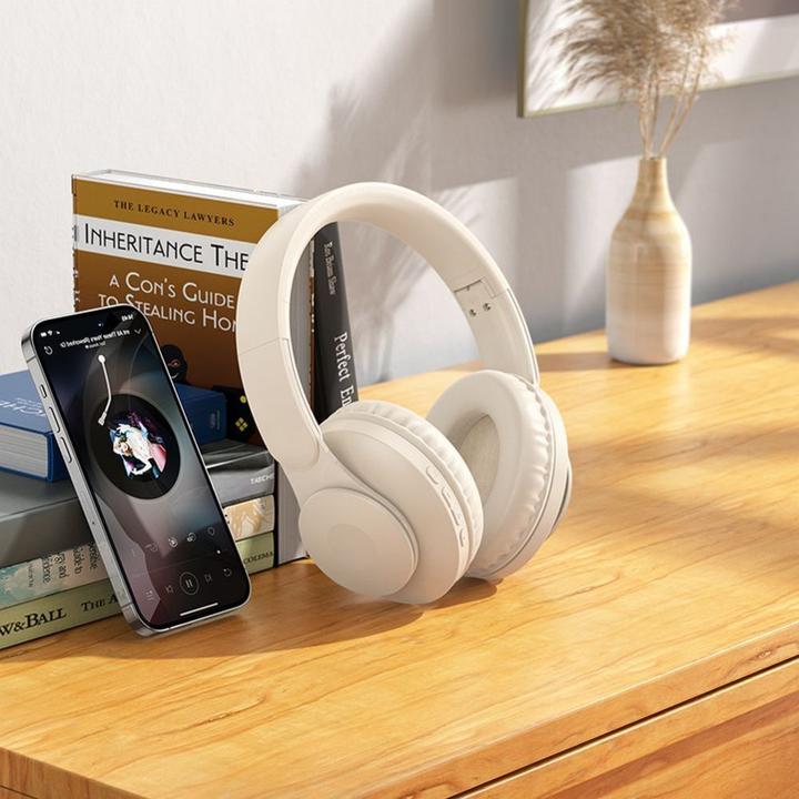 Actual product image Hoco Wireless headphones wireless headphones milky whitetooth W45 milky white (46 h, Wireless)