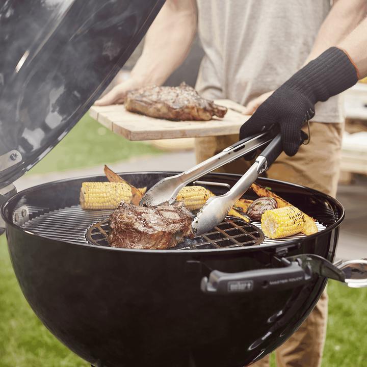 Actual product image Weber Master Touch Premium E-5770 (57 cm)