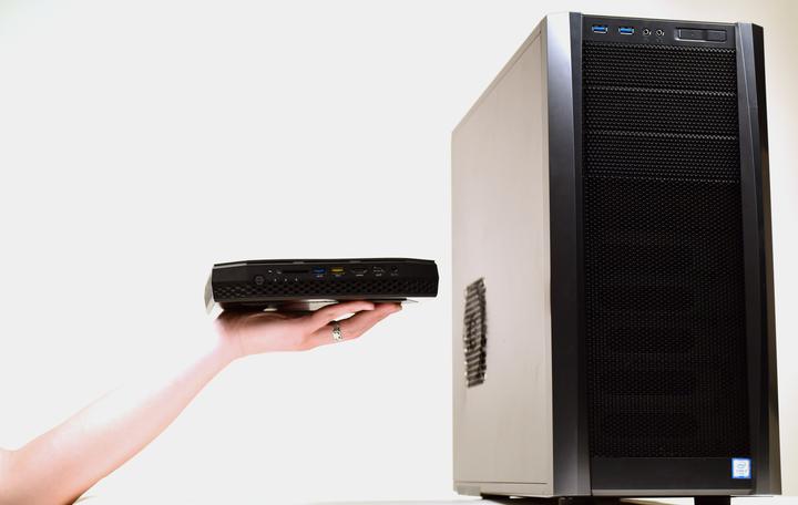 Image du produit Intel NUC Hades Canyon NUC8I7HNK2 (Intel Core i7-87-8705G)