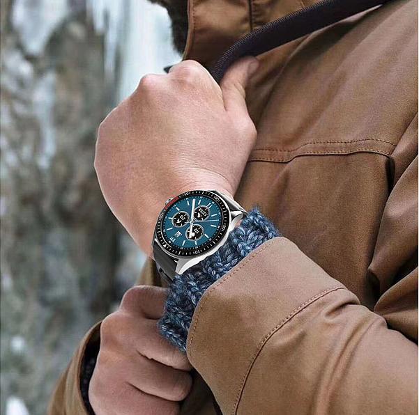 Produktbild St. Leonhard Smartwatch mit Always-On-Display (44 mm)