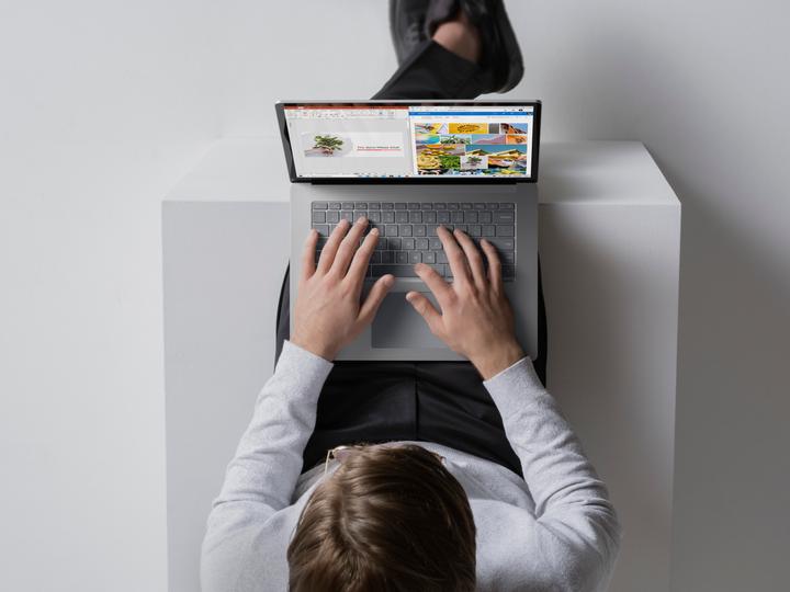 Immagine prodotto Microsoft Surface Laptop 4 - 15" convertibile - 38.1 cm (15", AMD Ryzen 7 4980U, 8 GB, 256 GB, DE)