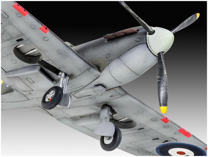Actual product image Revell Spitfire Mk.IIa