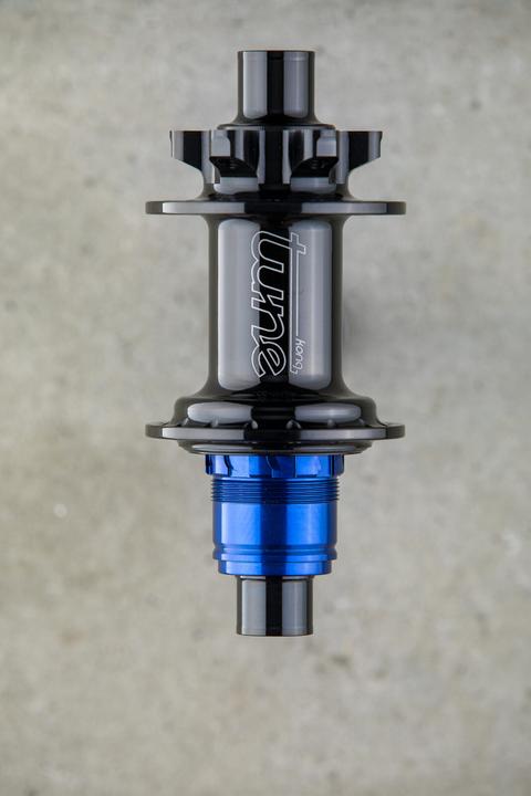 Actual product image Tune Rear hub retro (Disc brake Center lock)