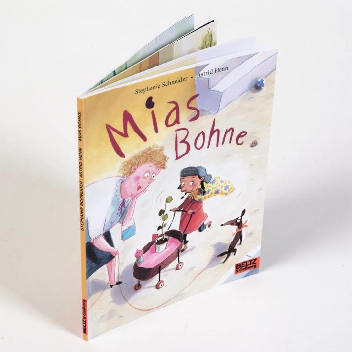 Actual product image Mias Bohne (German, Astrid Henn, Stephanie cutter, 2023)