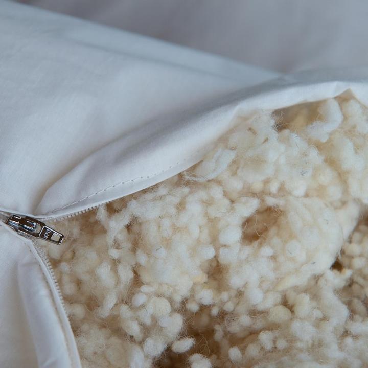 Actual product image Alpur Sheep's wool pillow