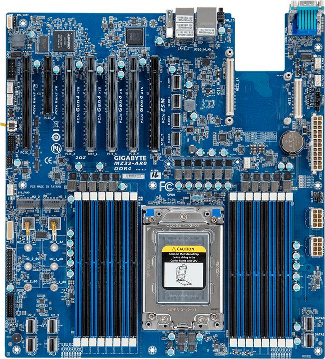 Produktbild Gigabyte MZ32-AR0 (SP3, AMD SoC, ATX)