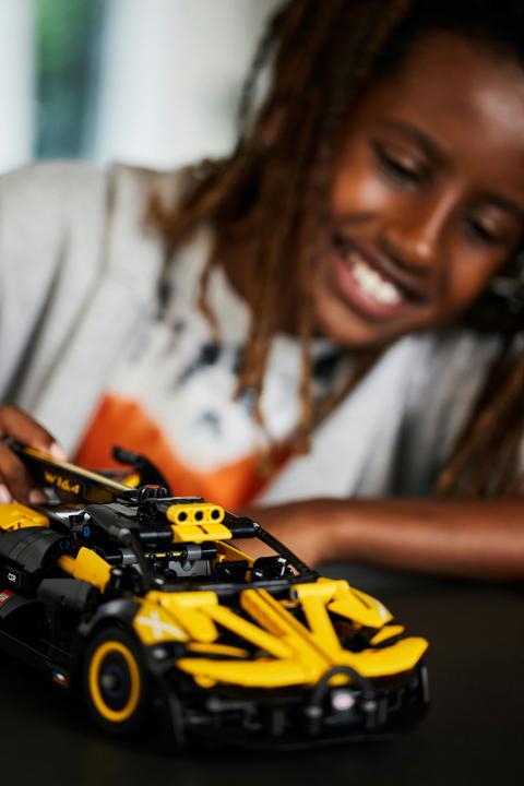 Actual product image LEGO Bugatti Bolide (42151, LEGO Technic)