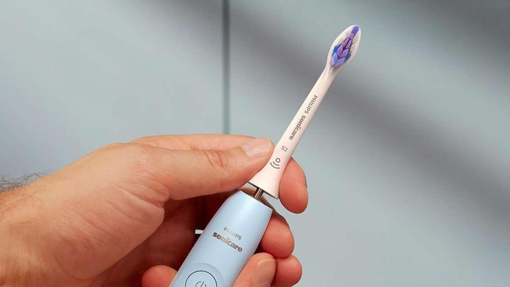 Actual product image Philips Sonicare Series 6100 (Sonic toothbrush)